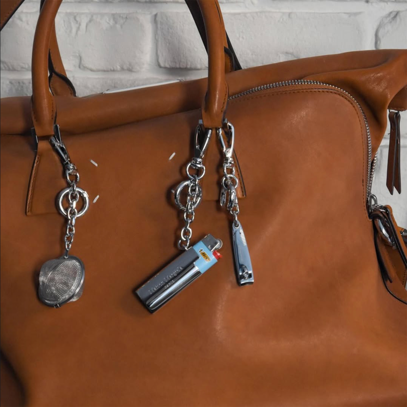 Maison Margiela(メゾンマルジェラ) | 1LDK (ワンエルディーケー) 公式