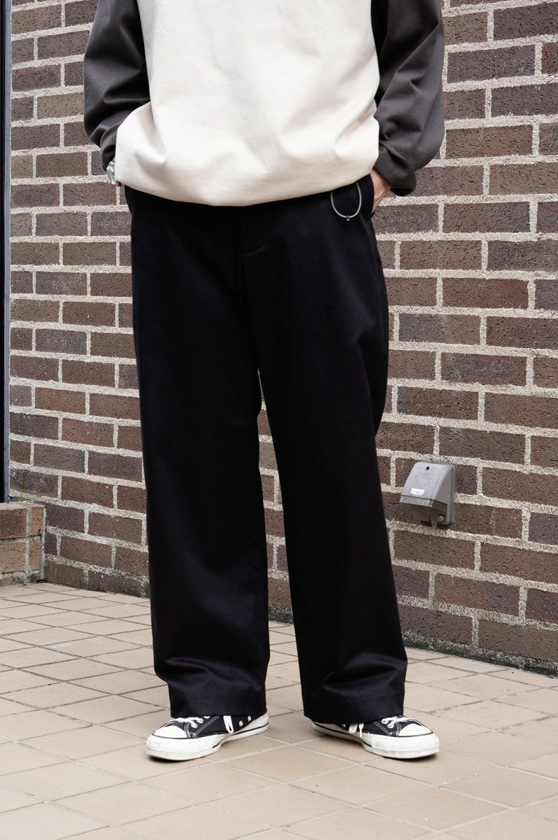 NO TUCK CHINO TROUSERS[BLACK] | 1LDK ONLINE STORE