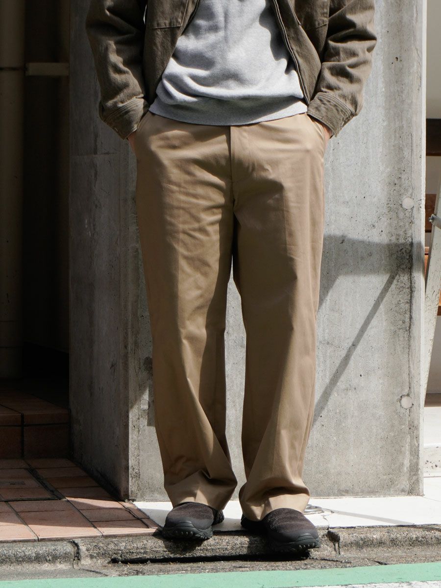 NO TUCK CHINO TROUSERS[CAMEL] | 1LDK ONLINE STORE