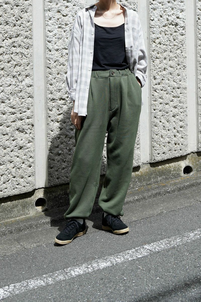 1TUCK EASY SWEAT PANTS[D.GREEN] | 1LDK ONLINE STORE