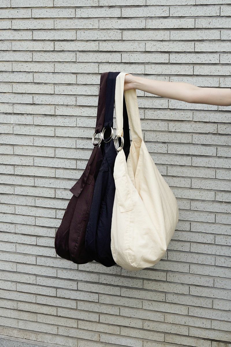 NYLON TWILL SHOULDER BAG[BLACK] | 1LDK ONLINE STORE