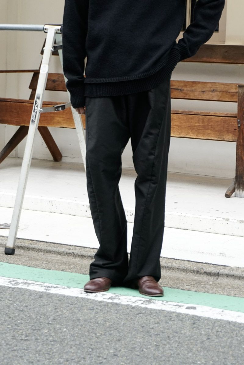 マルジェラ　黒 パンツ バックポケット付き 0720125249_669b34910df0d.jpg