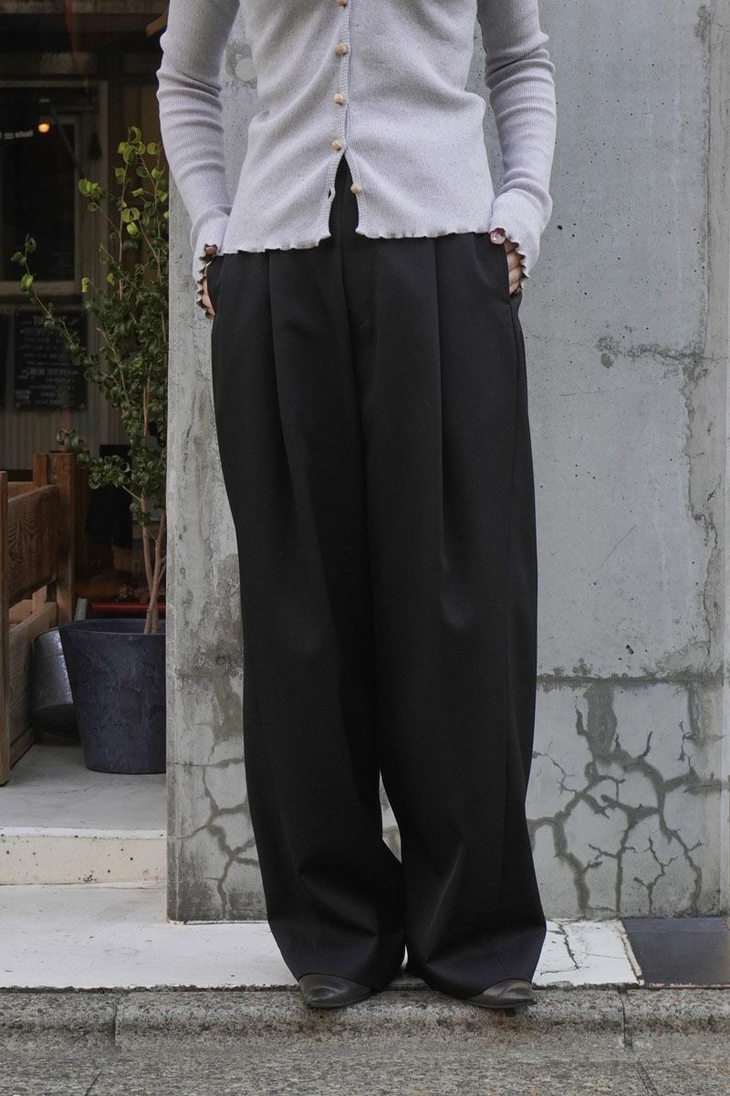 stein ONE TUCK TRACK EASY TROUSERS black