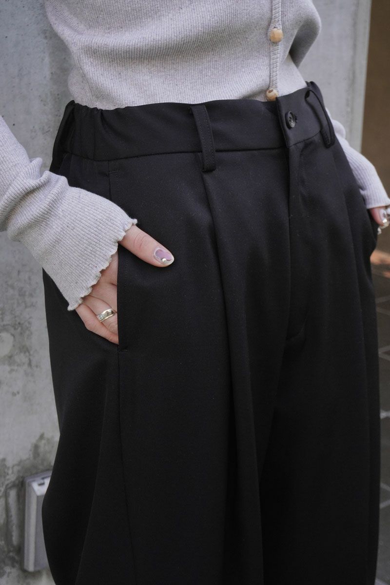 TWIST SEAM WIDE EASY TROUSERS[BLACK] | 1LDK (ワンエルディー