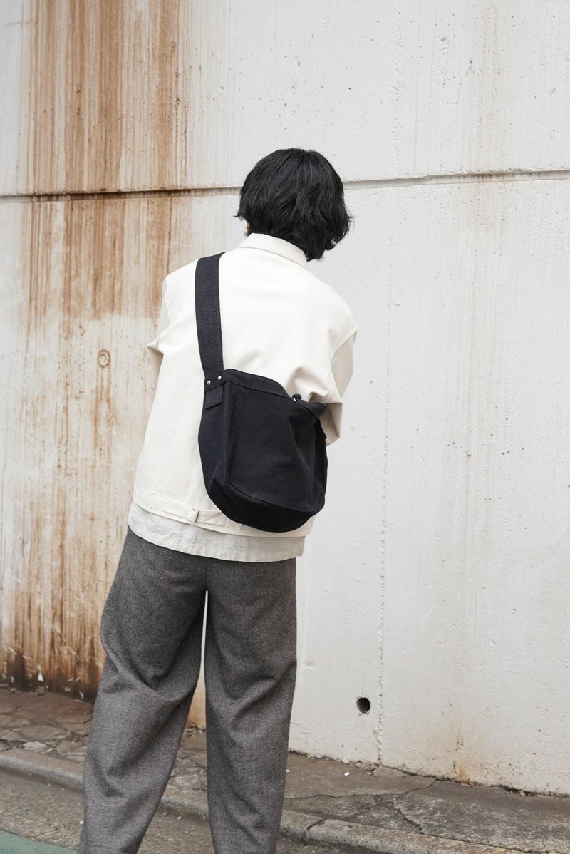 LOT.018 NEWSBOY BAG SMALL[BLACK] | 1LDK (ワンエルディーケー) 公式 