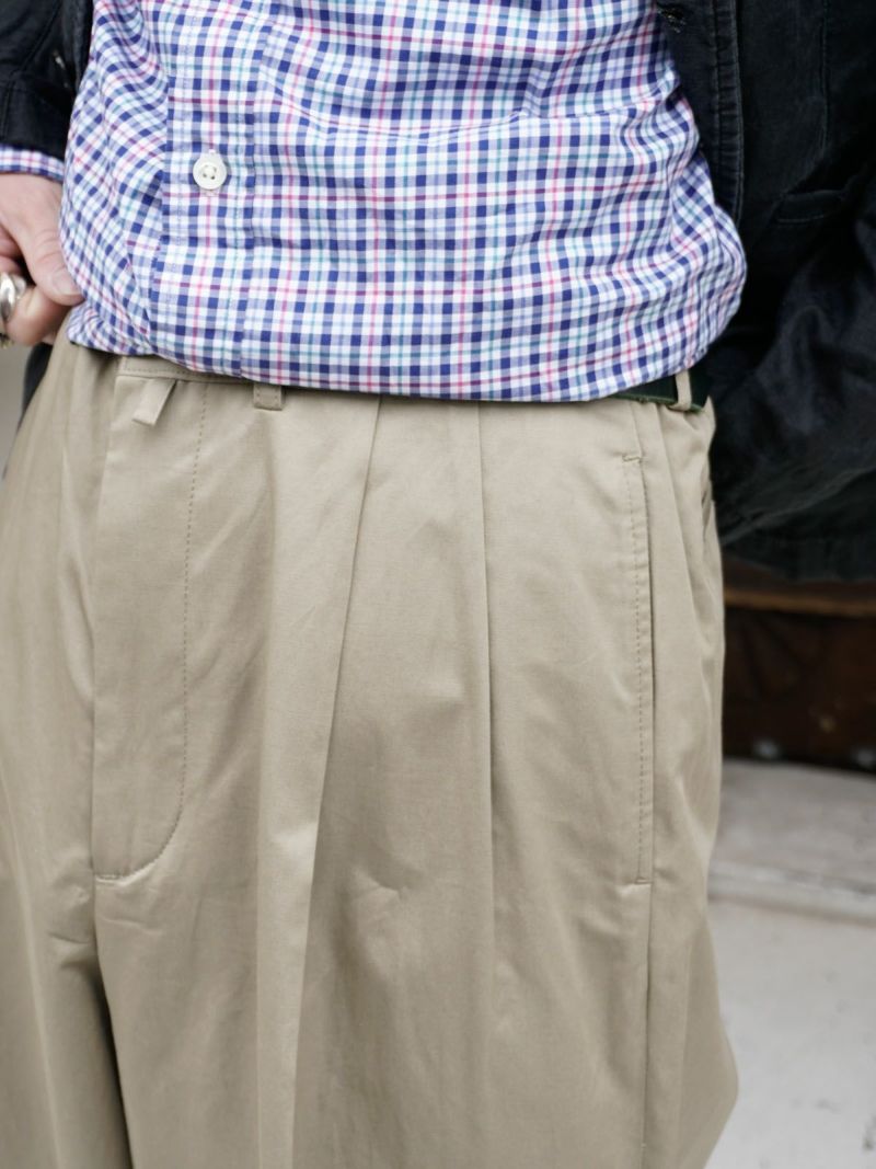 TACKED CHINO TROUSERS[BEIGE] | 1LDK (ワンエルディーケー