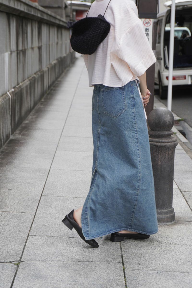 【24SS 新品】L'Appartement Denim Maxi Skirt黒 24SS 新品】L'Appartement Denim Maxi Skirt黒