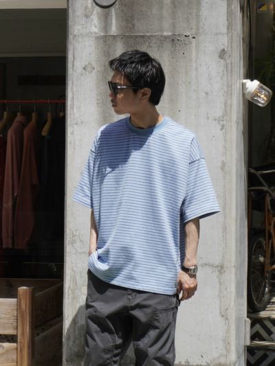 BORDER WIDE S/S T-SHIRT[BLUE]