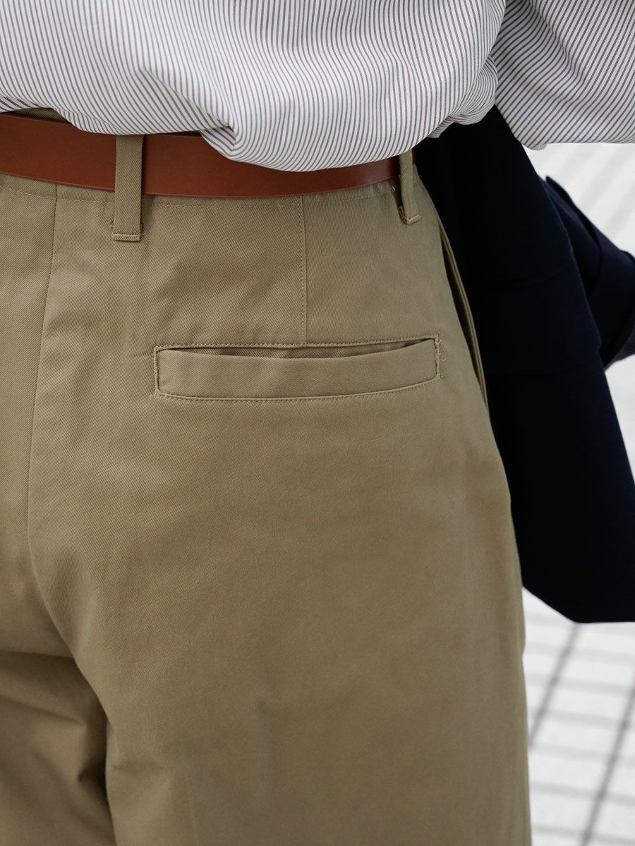 2TUCK WIDE CHINO TROUSERS[CAMEL] | 1LDK (ワンエルディーケー) 公式