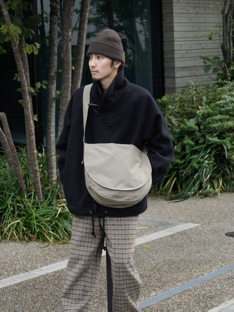 Usual shoulder bag[Khaki] | 1LDK (ワンエルディーケー) 公式サイト