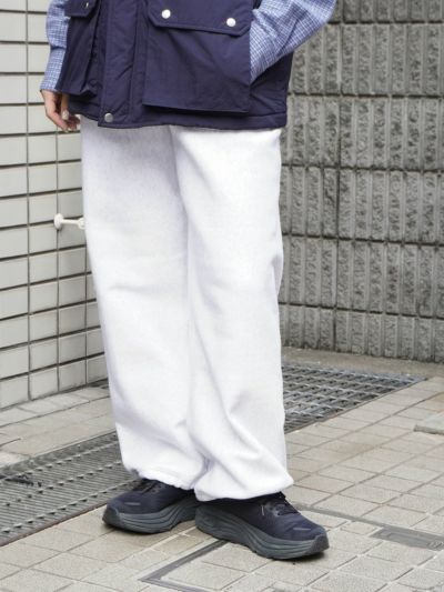 PHEENY(フィーニー) | 1LDK (ワンエルディーケー) 公式サイト