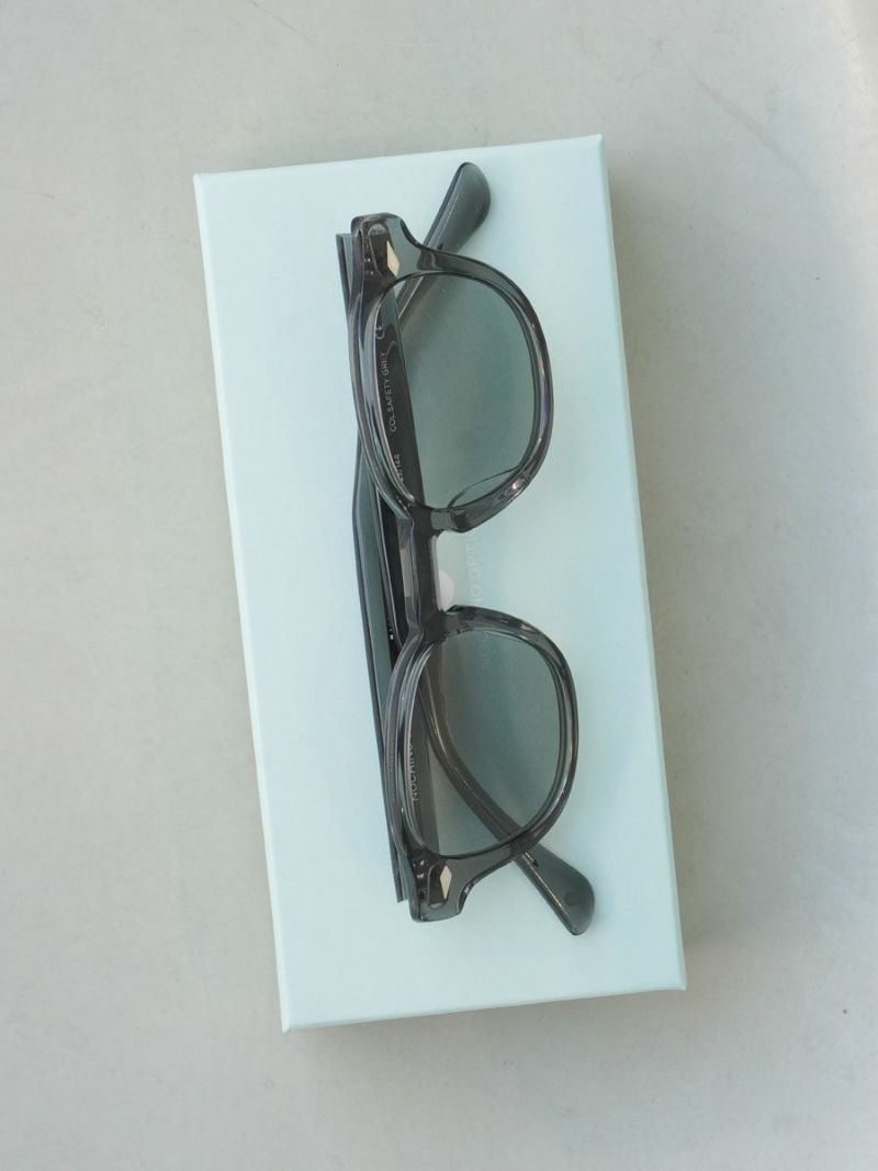 NOCHINO[#20 SAFETY GREY × GREY GREEN to D.GREY (調光)] | 1LDK