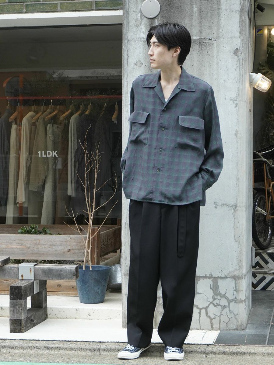 THE SLACKS BELTED 2 TUCK[BLACK] | 1LDK (ワンエルディーケー) 公式サイト